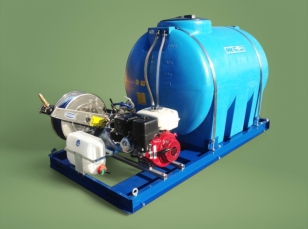 Polyvalent sprayers